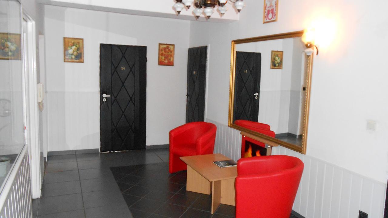 Hotel Leon Бяла Подласка Екстериор снимка
