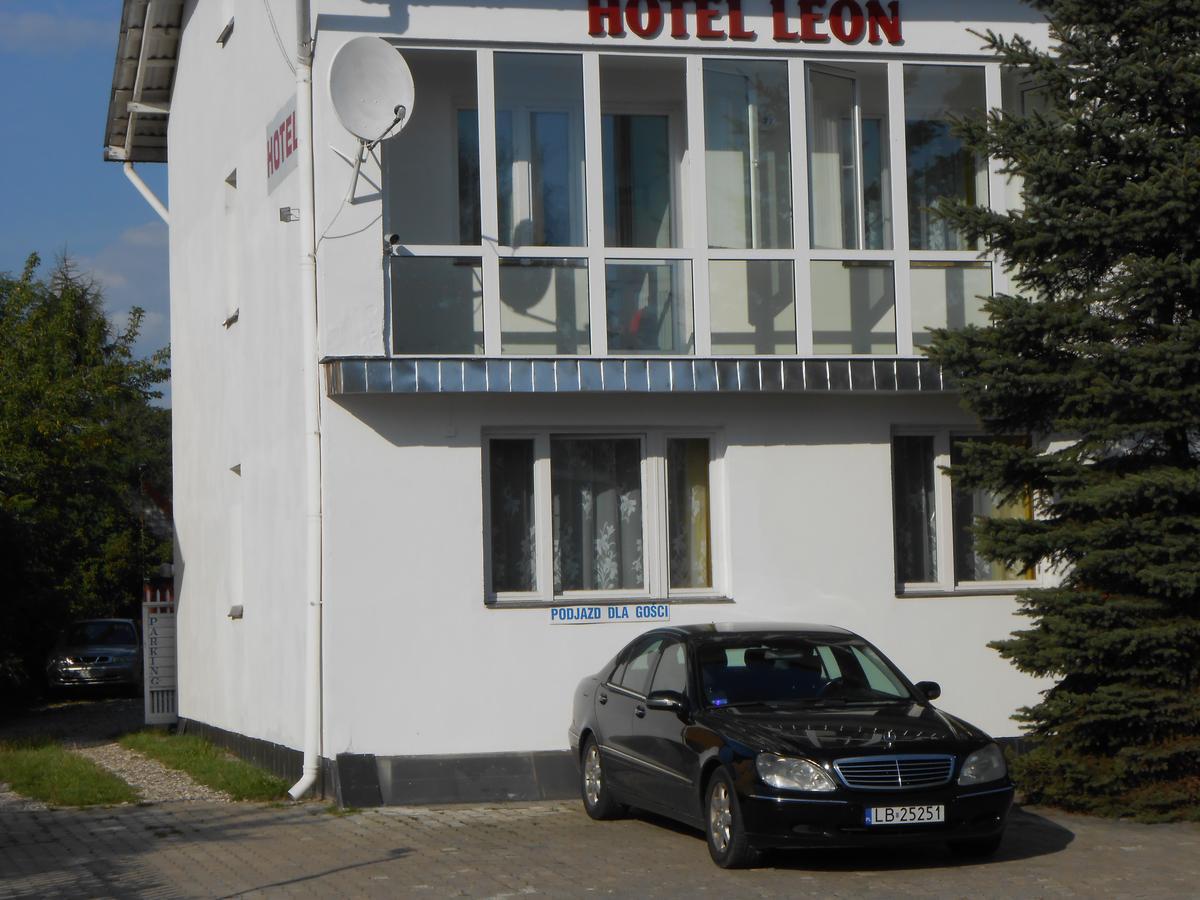 Hotel Leon Бяла Подласка Екстериор снимка